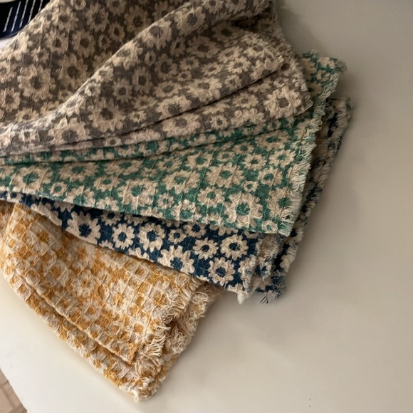 Rachel Zoe Dish Towels (4) NWT - Picture 9 of 9